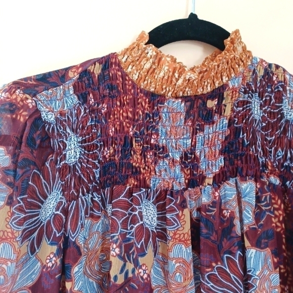 Living Doll Turtleneck Print Blouse Ruffles Semi Sheer Blue Print High Neck Sz M - Picture 3 of 7